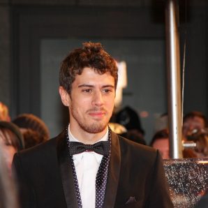 Toby Kebbell bio